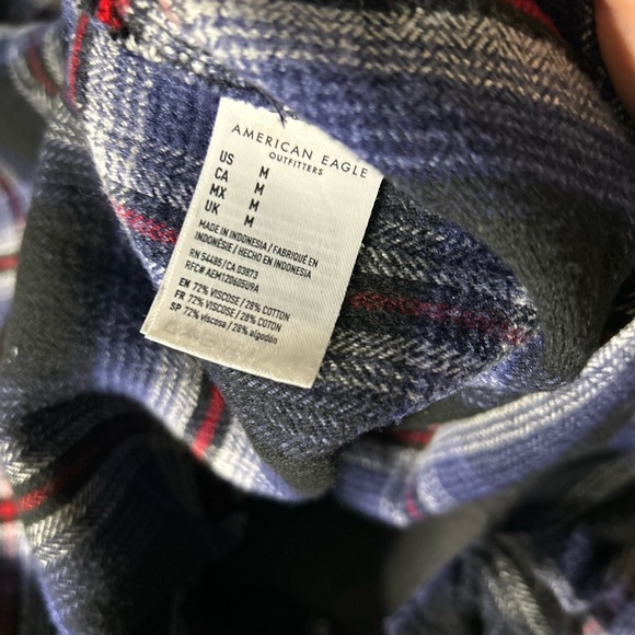American Eagle Outfitters Black and Blue Flannel Size M - Picture 4 of 4